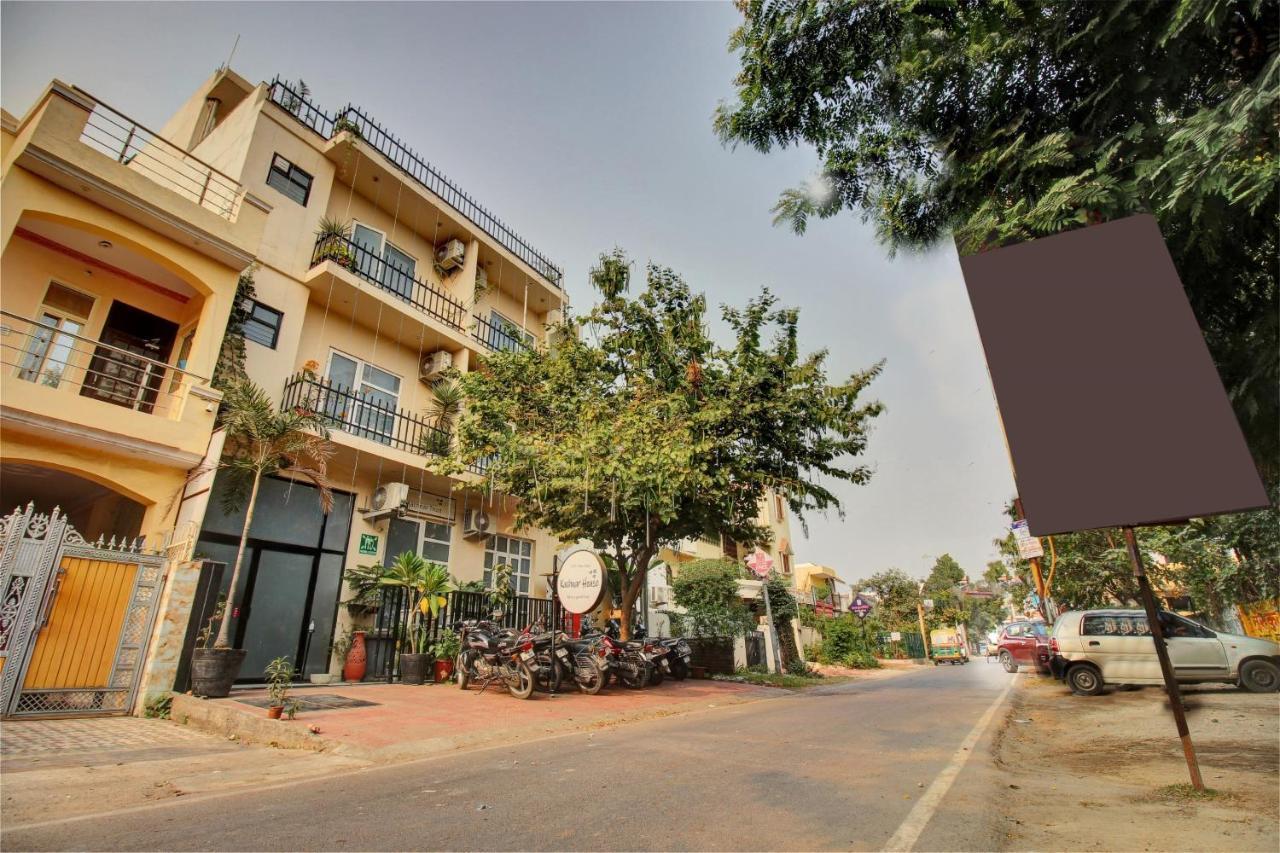 Готель Super Townhouse Kachnar House Vikas Nagar Hasanganj Екстер'єр фото