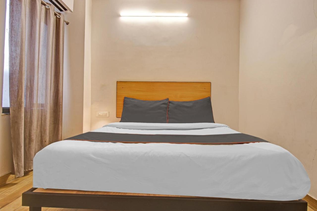 Готель Super Townhouse Kachnar House Vikas Nagar Hasanganj Екстер'єр фото