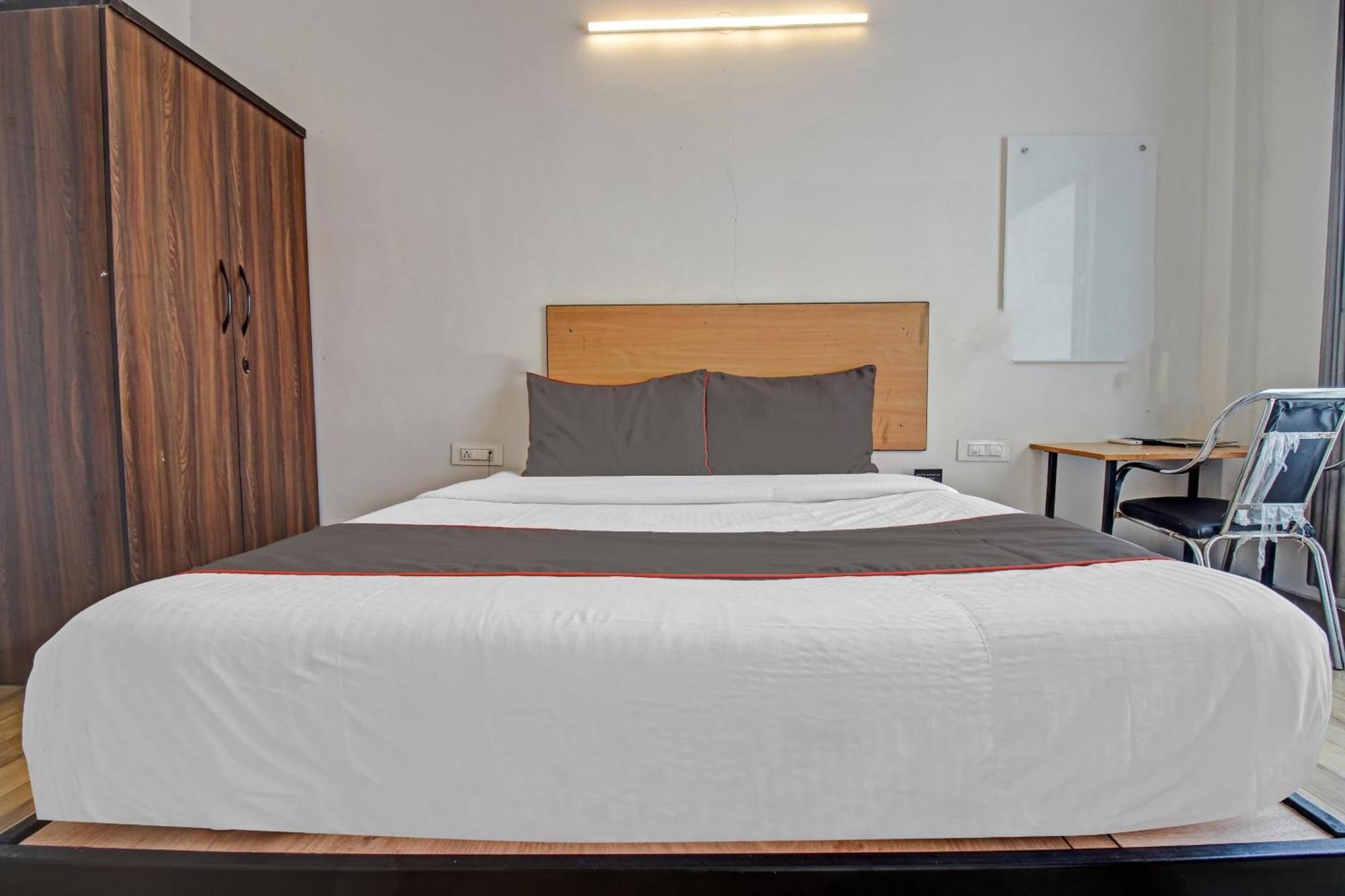 Готель Super Townhouse Kachnar House Vikas Nagar Hasanganj Екстер'єр фото
