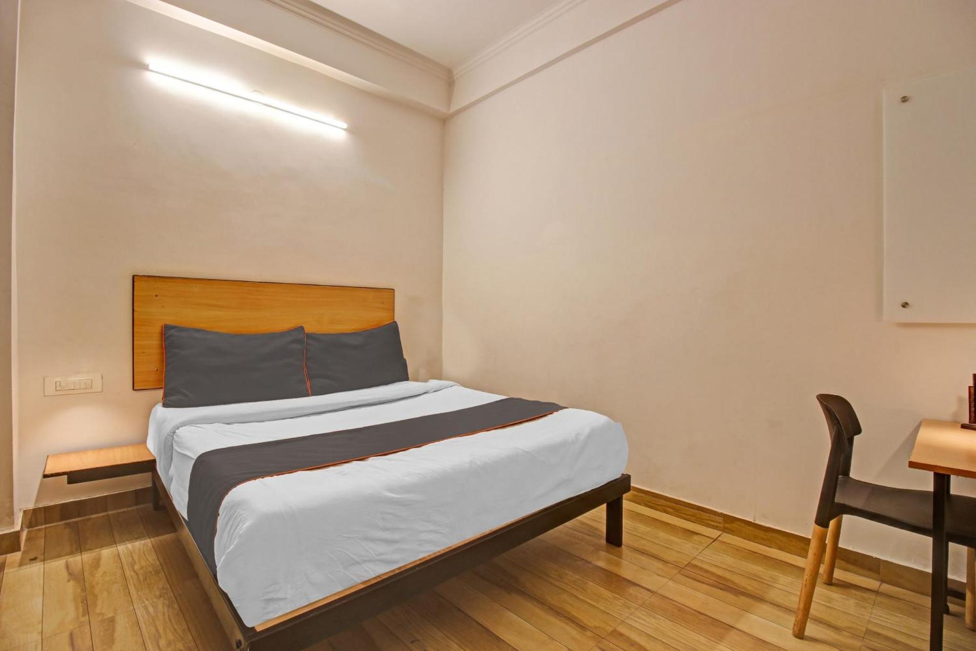Готель Super Townhouse Kachnar House Vikas Nagar Hasanganj Екстер'єр фото